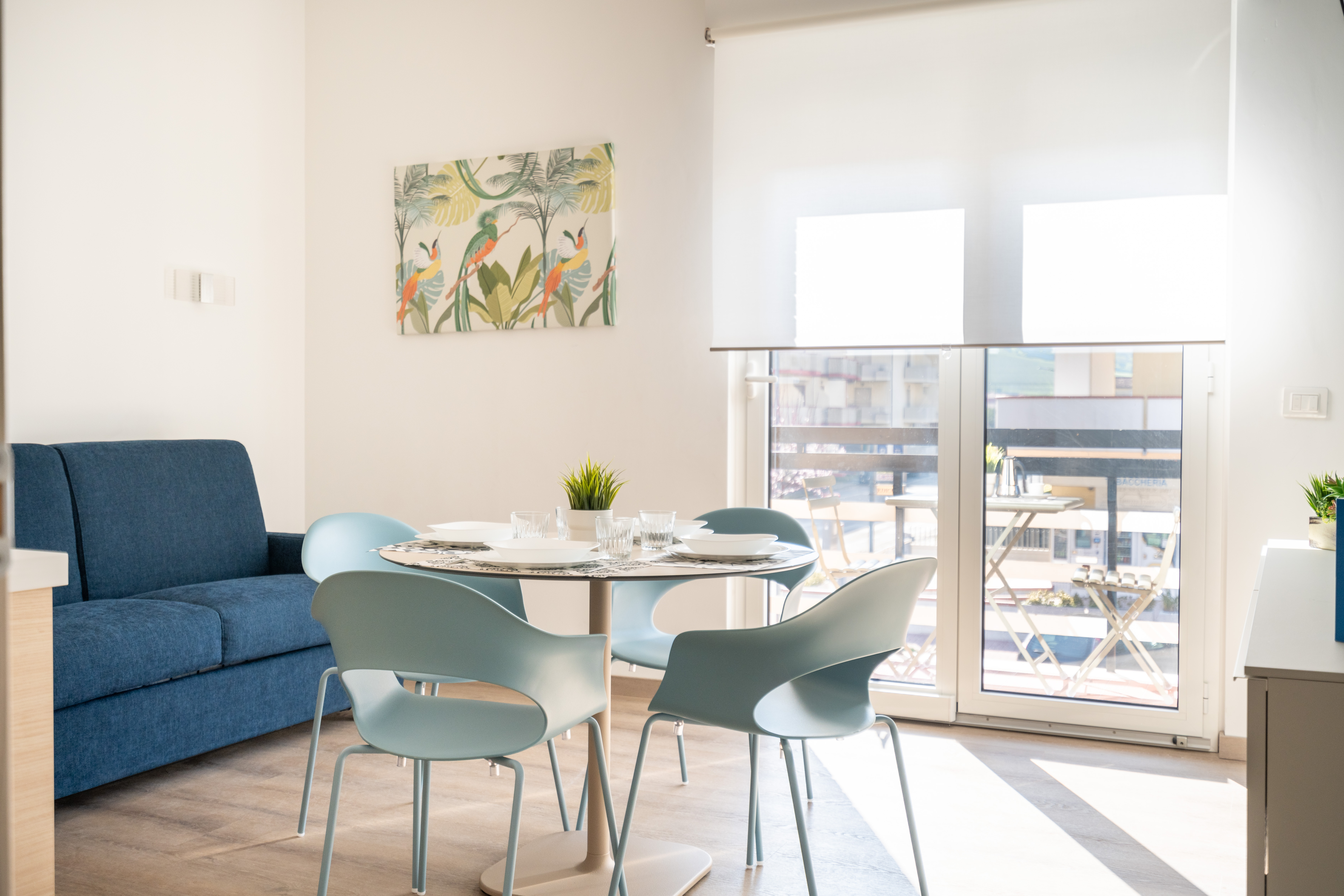 Appartamento Bilocale del Residence Venere con soggiorno spazioso e arredamento moderno