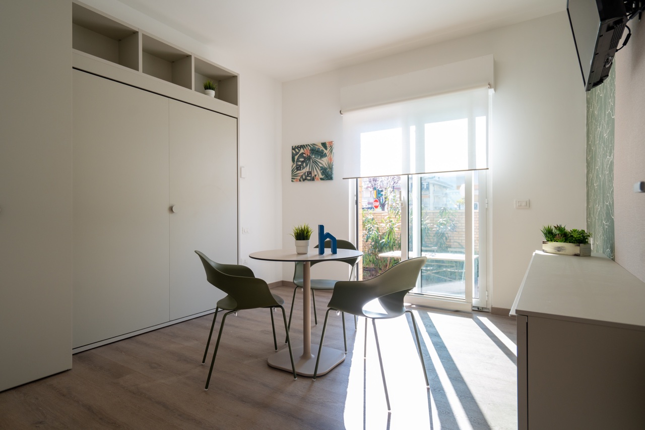 Interno 19 - Monolocale con Giardino