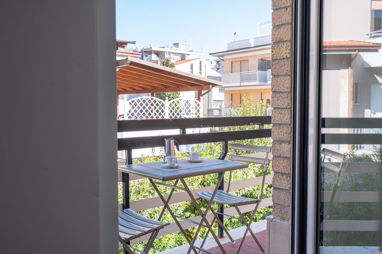 Interno 20 - Monolocale con Balcone - Immagine 12